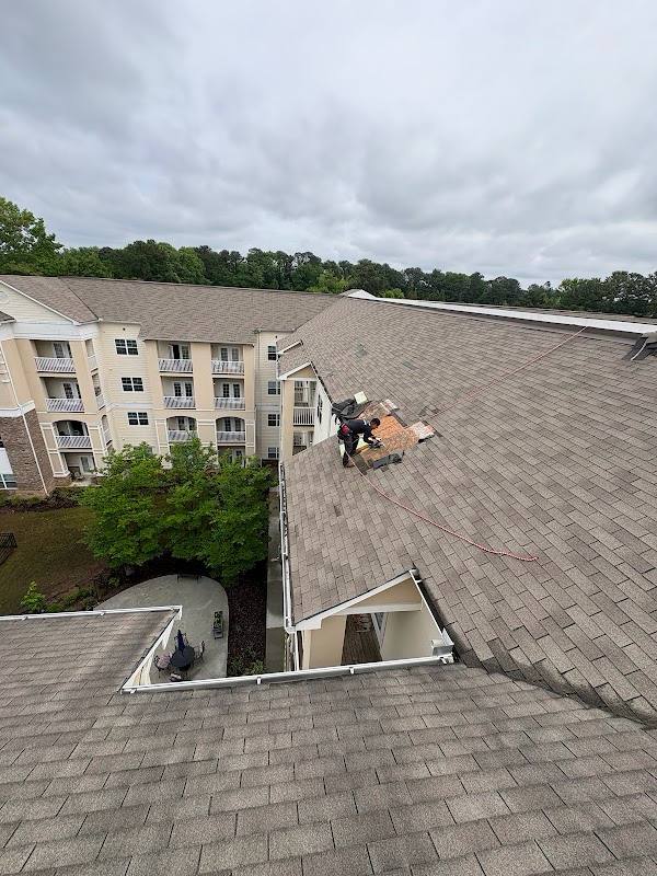 LB-Roofing-Multifamily-Shingle-Crew-Atlanta